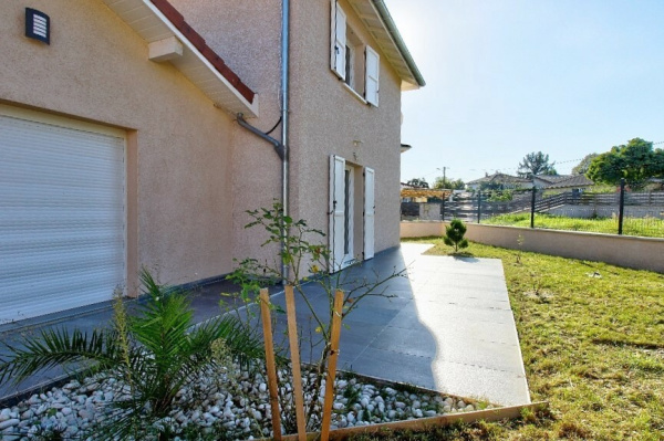 Offres de vente Maison Estrablin 38780